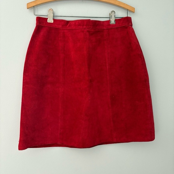 Vintage Red Suede Mini Skirt – Women’s Size 13/14 on tag. More like XS - Picture 1 of 8